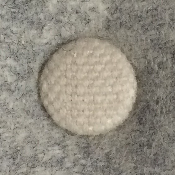 Contrast Buttoned HC