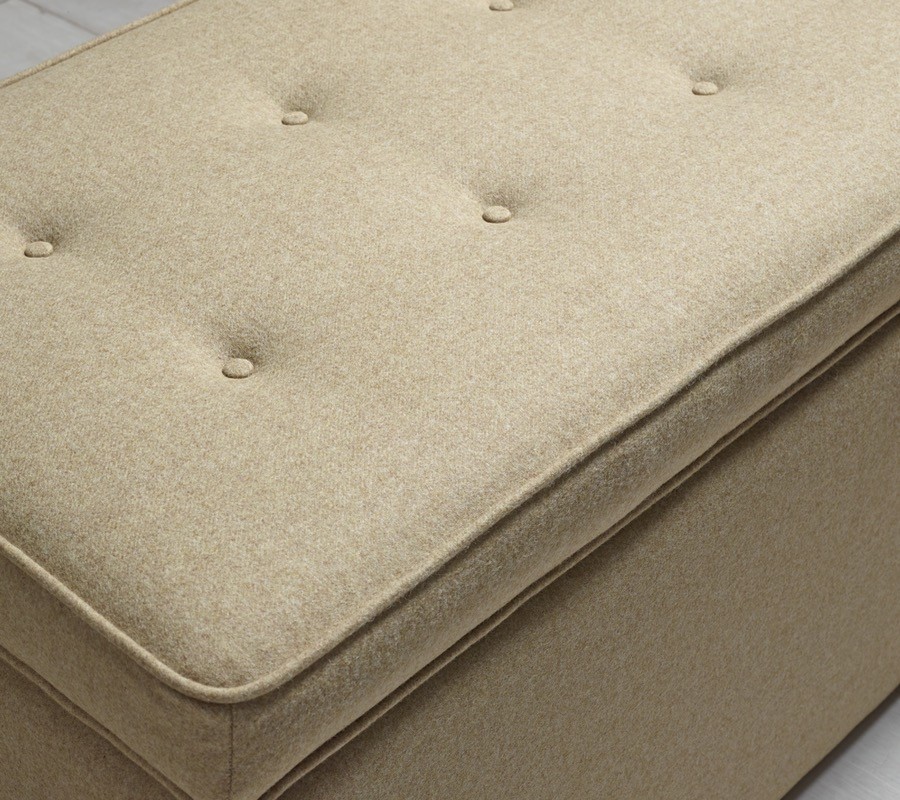 Shallow Buttoned & Piped Lid
